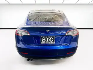 Tesla Model 3 2023 4dr Sedan