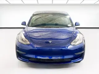 Tesla Model 3 2023 4dr Sedan