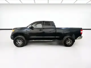 Toyota Tundra 2018 4x4 SR5 4dr Double Cab Pickup SB (5.7L V8)