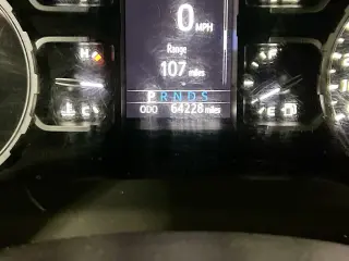 Toyota Tundra 2018 4x4 SR5 4dr Double Cab Pickup SB (5.7L V8)