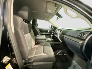 Toyota Tundra 2018 4x4 SR5 4dr Double Cab Pickup SB (5.7L V8)