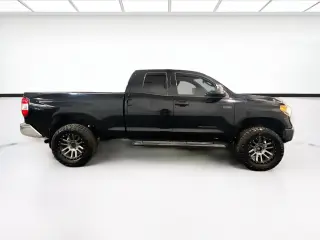 Toyota Tundra 2018 4x4 SR5 4dr Double Cab Pickup SB (5.7L V8)
