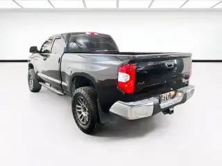 Toyota Tundra 2018 4x4 SR5 4dr Double Cab Pickup SB (5.7L V8)