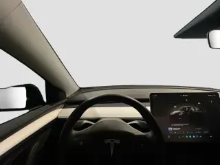 Tesla Model Y 2023 AWD Performance 4dr Crossover