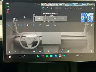 Tesla Model Y 2023 AWD Performance 4dr Crossover