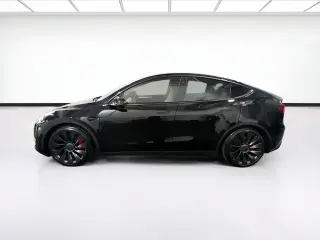 Tesla Model Y 2023 AWD Performance 4dr Crossover