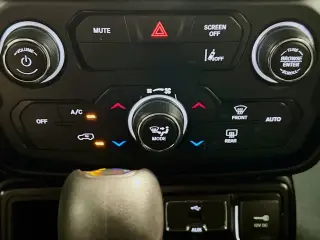 Jeep Renegade 2021 Latitude 4dr SUV