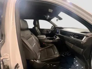 GMC Yukon 2021 4x4 Denali 4dr SUV