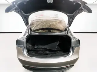 Tesla Model 3 2025 AWD Long Range 4dr Fastback