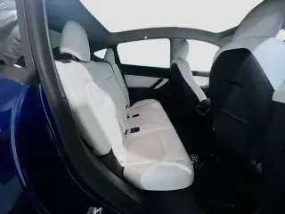 Tesla Model Y 2022 AWD Long Range 4dr Crossover