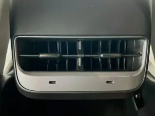 Tesla Model Y 2022 AWD Long Range 4dr Crossover