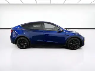 Tesla Model Y 2022 AWD Long Range 4dr Crossover