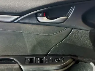 Honda Civic 2018 EX 4dr Hatchback