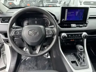 Toyota RAV4 2023 AWD XLE 4dr SUV
