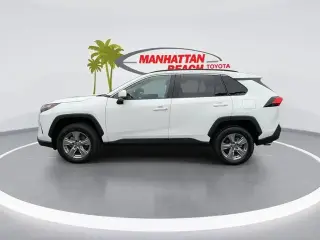 Toyota RAV4 2023 AWD XLE 4dr SUV