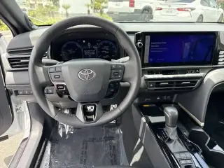 Toyota Camry 2025 SE 4dr Sedan