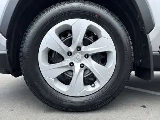 Toyota RAV4 2024 LE 4dr SUV