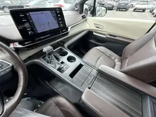 Toyota Sienna 2022 Platinum 7-Passenger 4dr Mini-Van