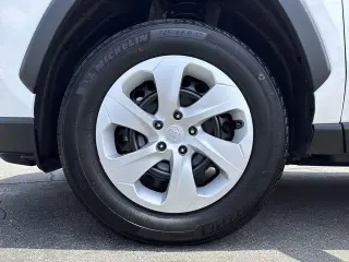 Toyota RAV4 2025 LE 4dr SUV
