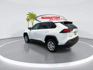 Toyota RAV4 2025 LE 4dr SUV