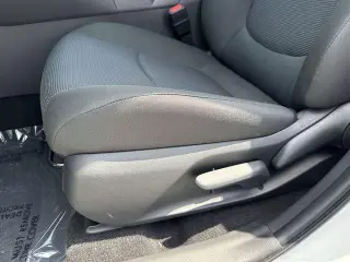 Toyota RAV4 2025 LE 4dr SUV