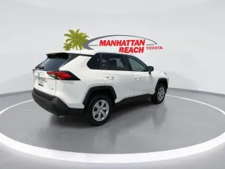 Toyota RAV4 2025 LE 4dr SUV