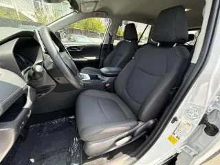Toyota RAV4 2025 LE 4dr SUV