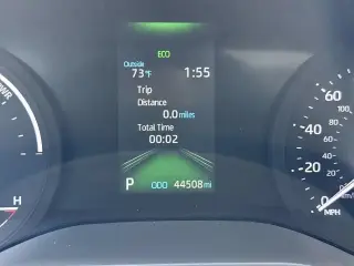 Toyota Sienna 2022 XLE 8-Passenger 4dr Mini-Van