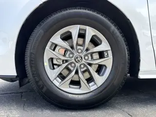 Toyota Sienna 2022 XLE 8-Passenger 4dr Mini-Van