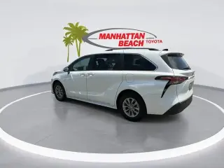 Toyota Sienna 2022 XLE 8-Passenger 4dr Mini-Van