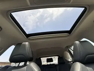 Toyota RAV4 Hybrid 2023 AWD XLE Premium 4dr SUV
