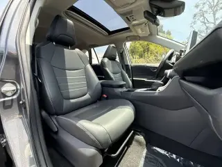 Toyota RAV4 Hybrid 2023 AWD XLE Premium 4dr SUV