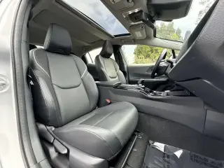 Toyota Prius 2024 AWD XLE 4dr Hatchback