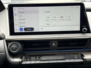 Toyota Prius 2024 AWD XLE 4dr Hatchback