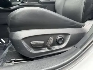 Toyota Prius 2024 AWD XLE 4dr Hatchback