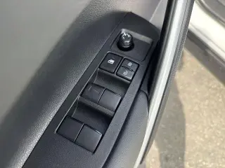 Toyota Corolla Cross 2026 XLE 4dr Crossover