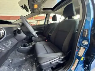Toyota Prius c 2015 Three 4dr Hatchback