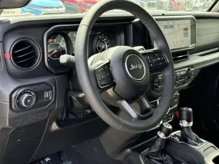 Jeep Wrangler 2025 4x4 Rubicon 4dr SUV