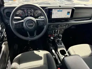 Jeep Wrangler 2025 4x4 Rubicon 4dr SUV