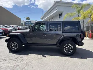 Jeep Wrangler 2025 4x4 Rubicon 4dr SUV