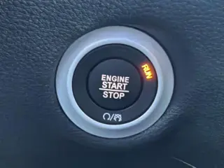 Chrysler Pacifica Plug-In Hybrid 2025 Premium S Appearance 4dr Mini-Van