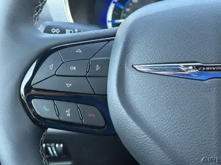 Chrysler Pacifica Plug-In Hybrid 2025 Premium S Appearance 4dr Mini-Van