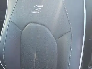Chrysler Pacifica Plug-In Hybrid 2025 Premium S Appearance 4dr Mini-Van