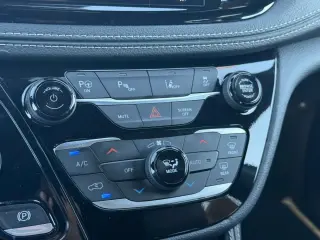 Chrysler Pacifica Plug-In Hybrid 2025 Premium S Appearance 4dr Mini-Van
