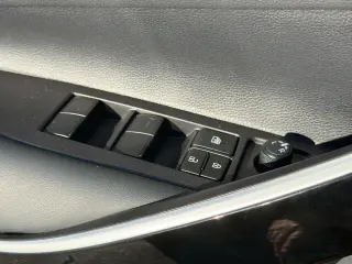 Toyota Corolla 2025 XSE 4dr Sedan