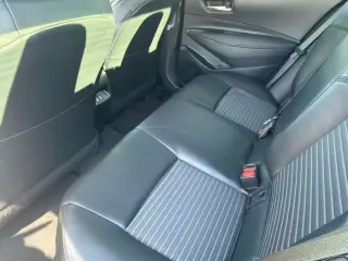 Toyota Corolla 2025 XSE 4dr Sedan