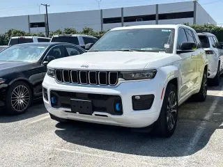 Jeep Grand Cherokee 2023 4x4 Overland 4xe 4dr SUV