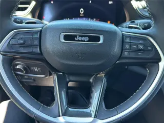 Jeep Grand Cherokee L 2023 4x4 Altitude 4dr SUV