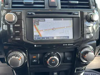 Toyota 4Runner 2019 4x4 SR5 4dr SUV