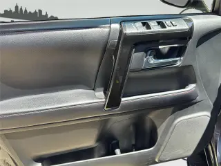 Toyota 4Runner 2019 4x4 SR5 4dr SUV